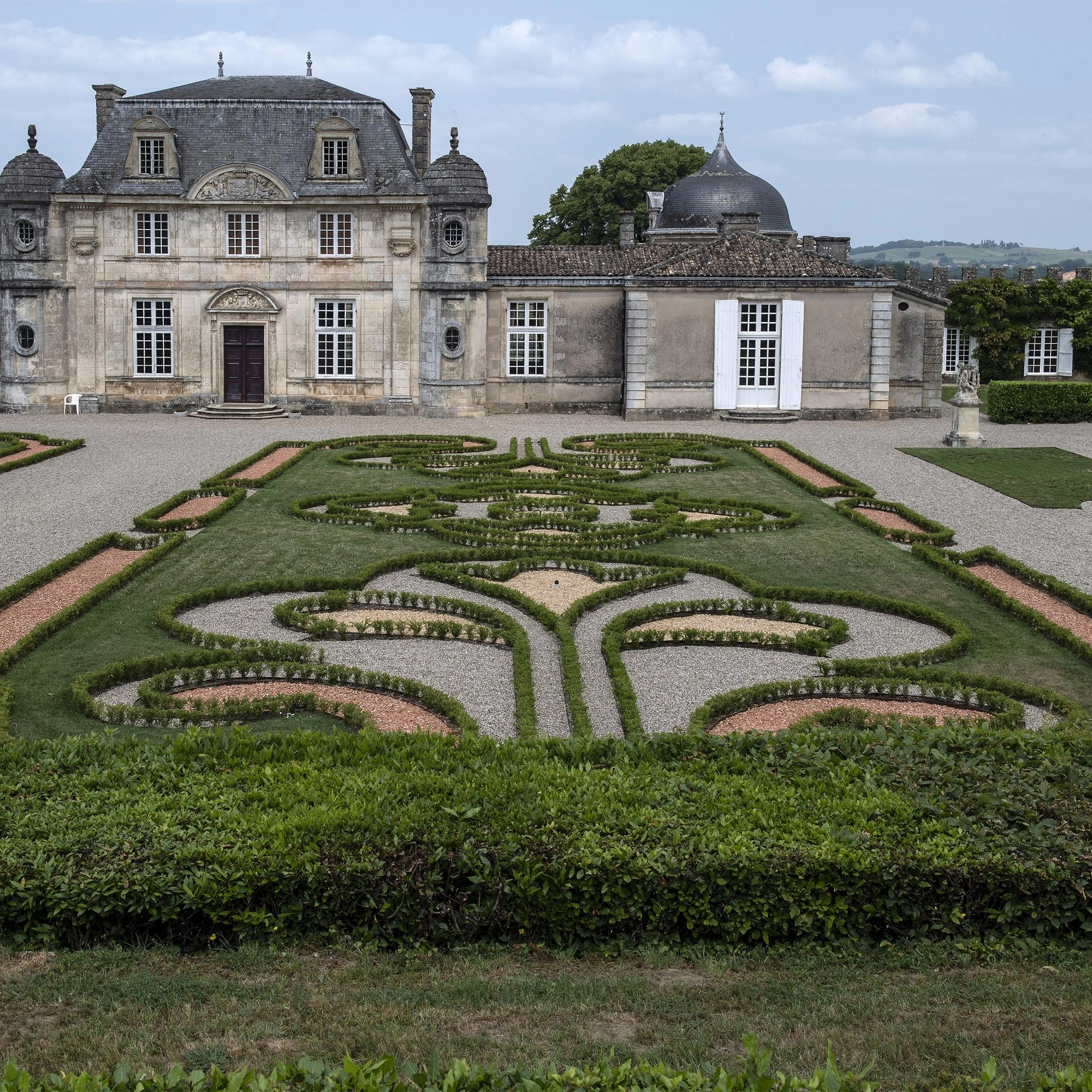 Detailansicht BetterBuxus in gestalteter Kugelform