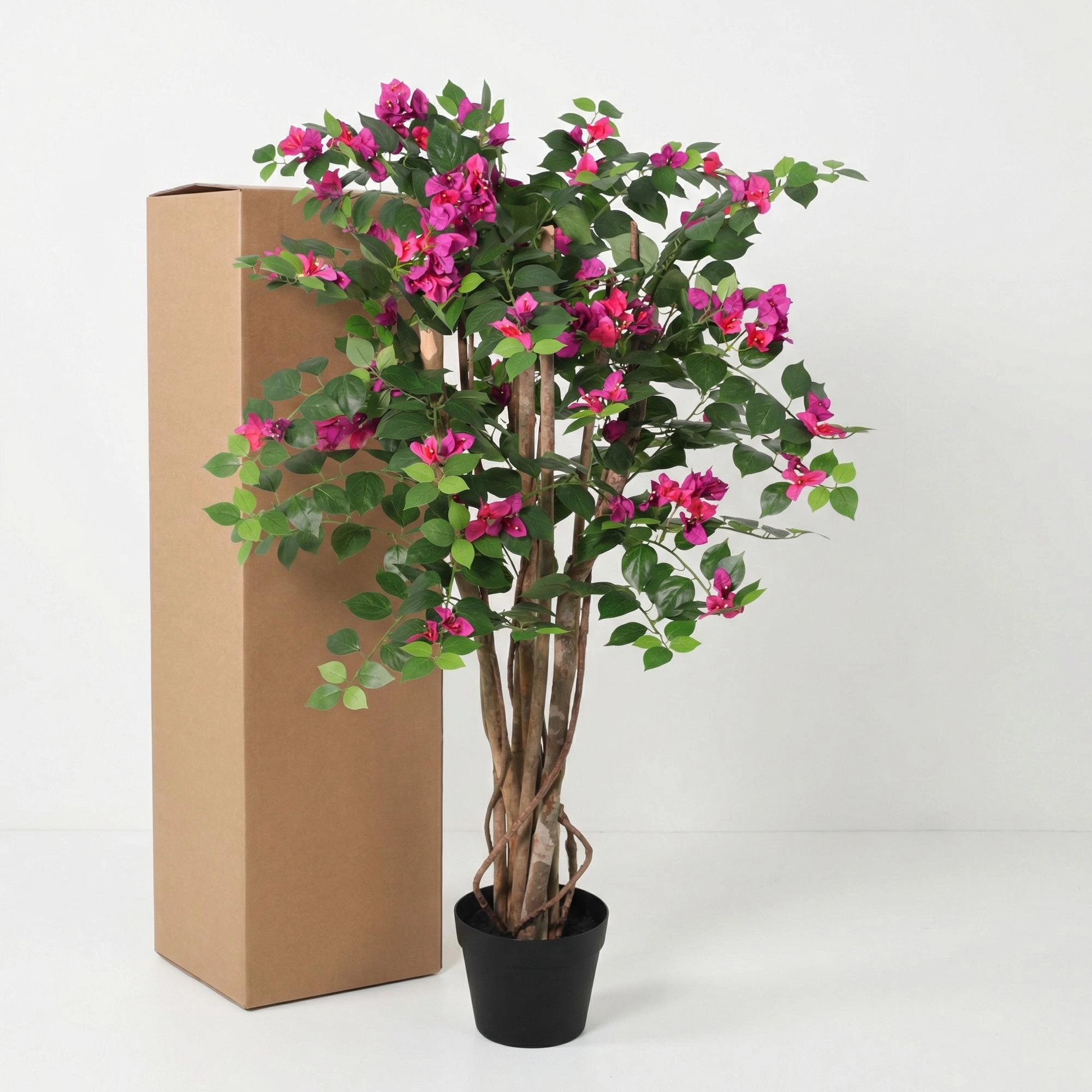 Künstliche Bougainvillea in einem stilvollen Raum